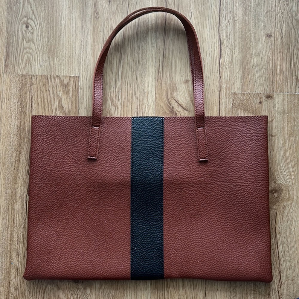 VINCE CAMUTO Tote Bag Like New, laptop space, 8x3.5” pocket inside,shoulder bag